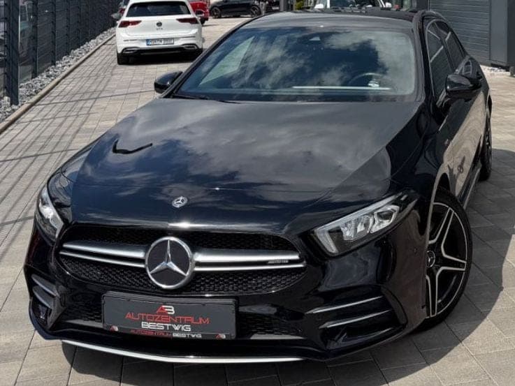 Mercedes-Benz A35 AMG 4-Matic*NAVI*SPORT*SHZG*BLACK*PDC
